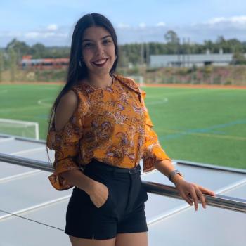 Babysitter in Maia: Raquel