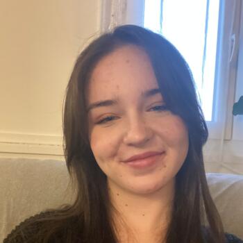 Babysitter in Élancourt: Julia