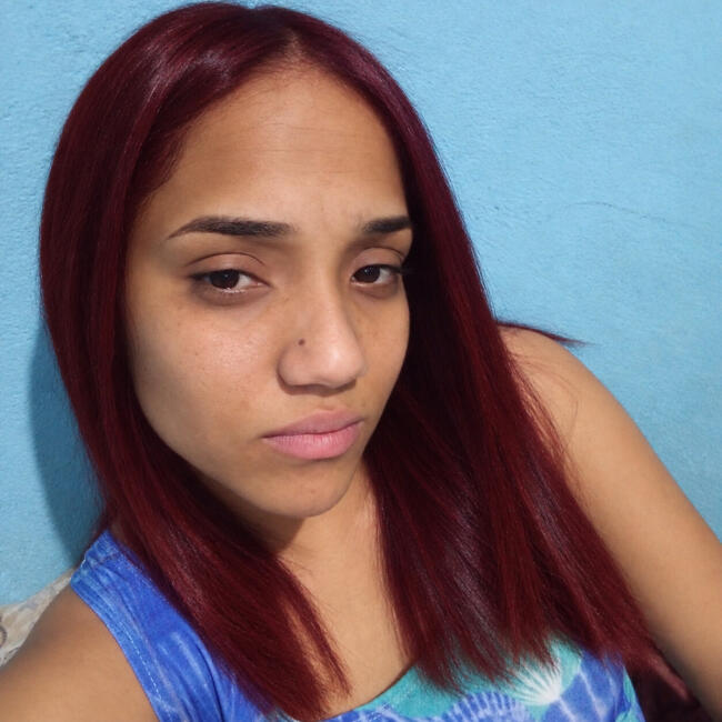 Emprego de babá em Santa Isabel: Juliana