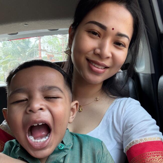 Babysitting job in Puchong Batu Dua Belas: Karyan