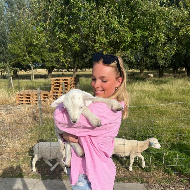 Babysitter in Evergem: Esther