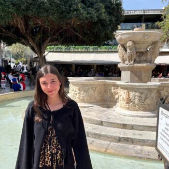 Babysitter in Tours: Isabelle