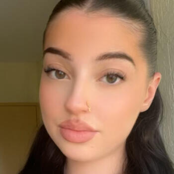 Babysitter in Lyon: Maureen