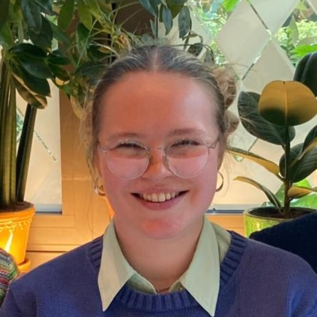 Babysitter in Calgary: Georgina