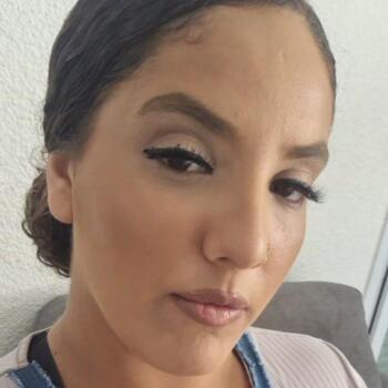 Babysitter in Clermont-Ferrand: Halima