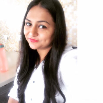 Babysitting job in Ghaziabad: babysitting job Astha