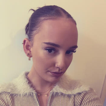 Babysitter in Saint-Herblain: Marie