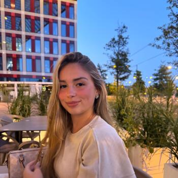 Babysitter in Düdelingen: Lara