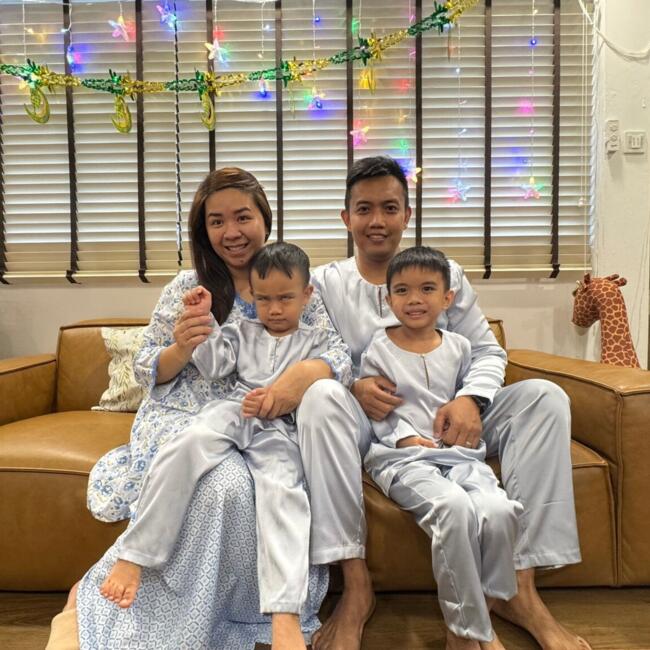 新加坡的临时保姆工作: Emy