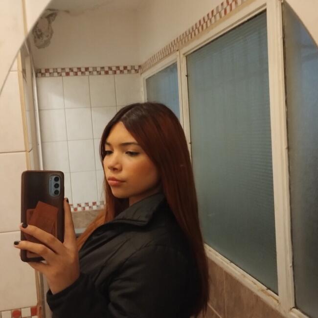 Babysitter in Moreno: Yenni