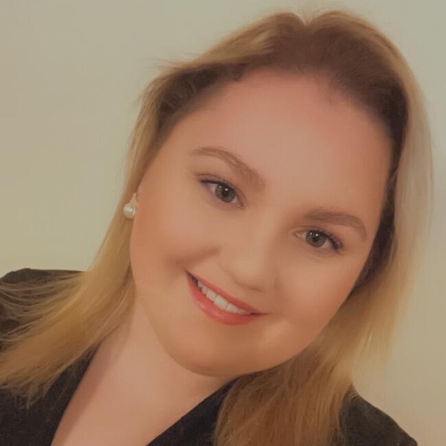 Varuška v Dramlje: Ema