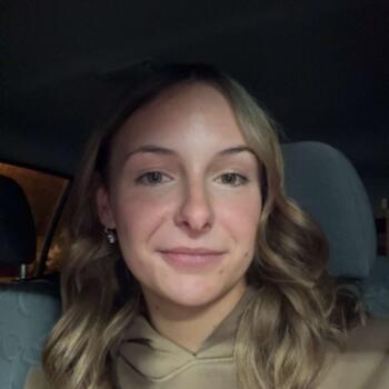 Babysitter in Devonport: Sienna