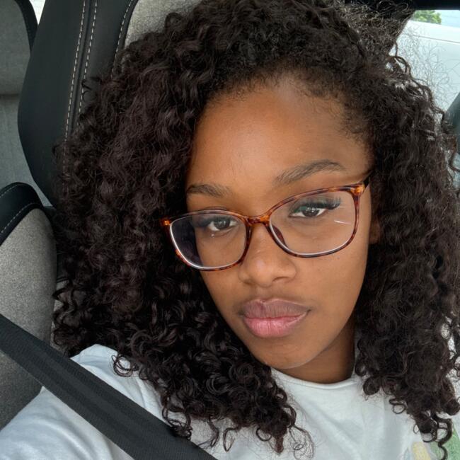 Babysitter em Agualva: Mara