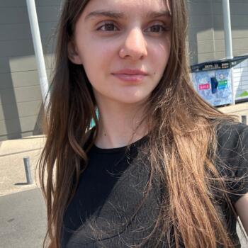 Babysitter in Choisy-le-Roi: Adina
