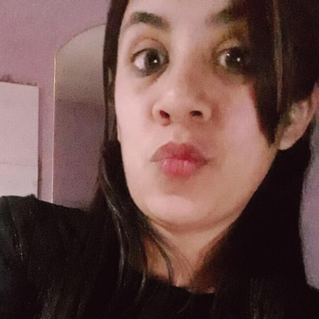 Babysitter in Moreno: Roxy