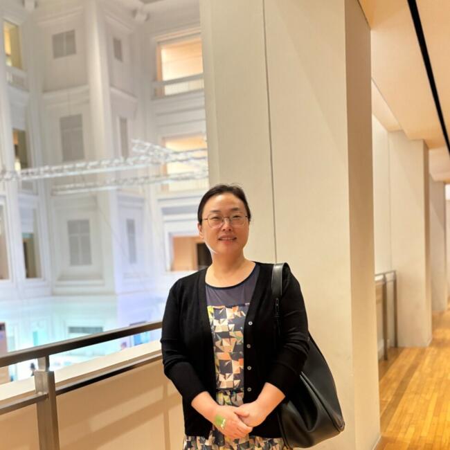 Babysitting job in Singapore: Li