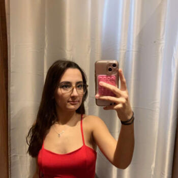 Babysitter in Les Cerqueux-sous-Passavant: Lou-ann