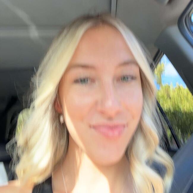 Babysitter in Adelaide: Brydee