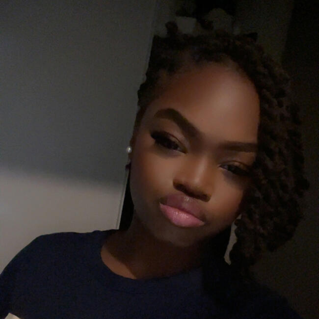 Babysitter in Saint-Denis: Zeynab