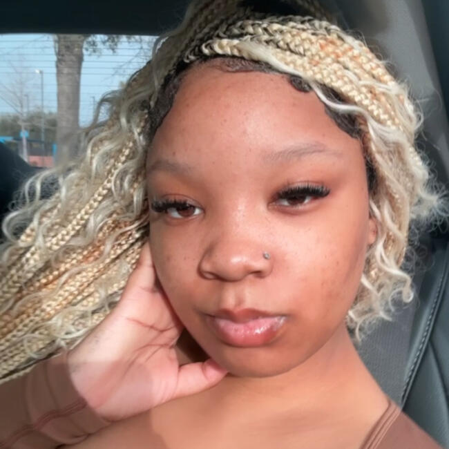 Babysitter in Houston: Alexi