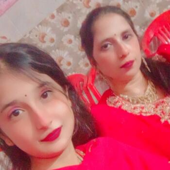 Babysitting job in Meerut: babysitting job Muskan