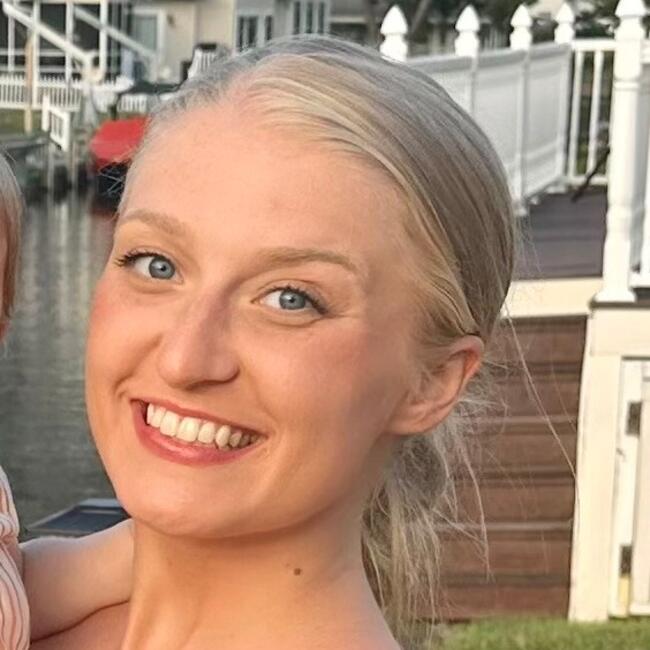 Babysitter in North Branford: Emily