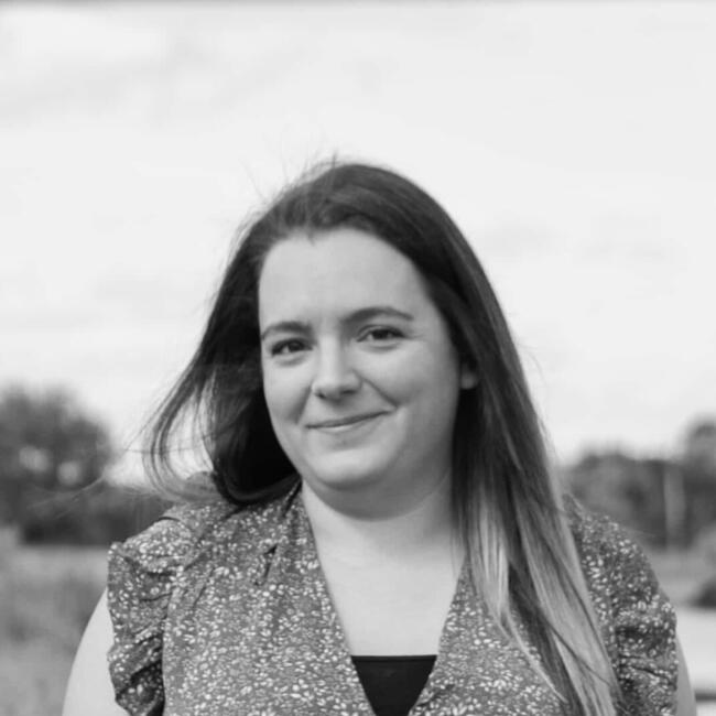 Babysitter in Grez-Neuville: Elodie