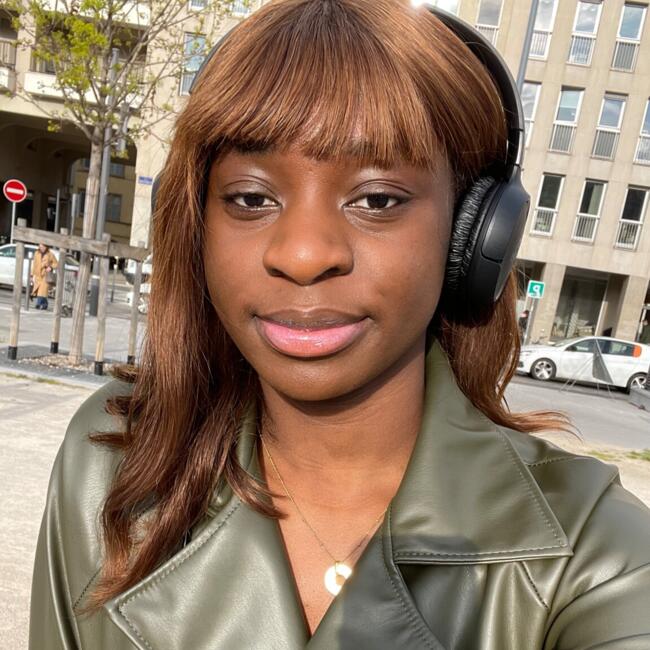 Babysitter in Reims: Sylvie Gael