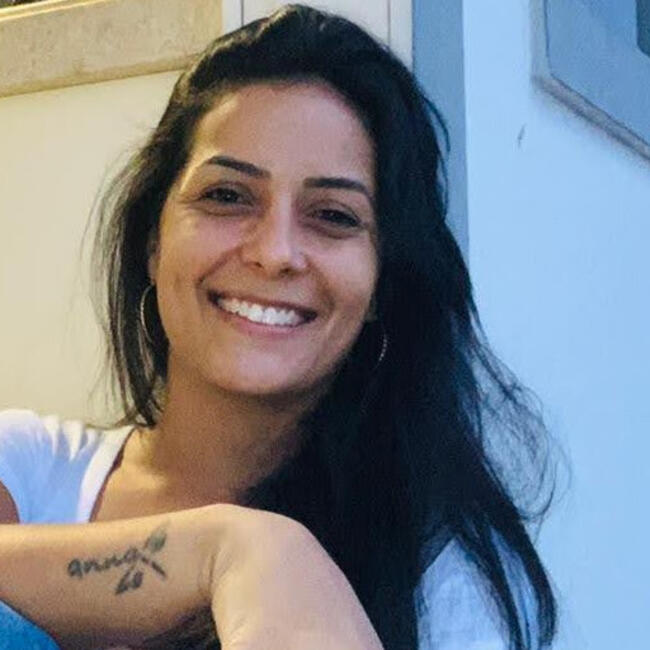 Babysitting job in Pedras Grandes: Anna Paula