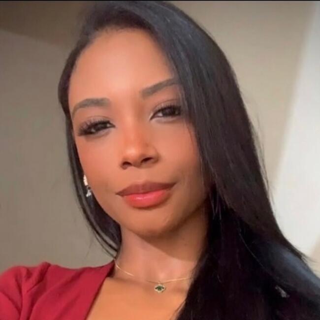 Babysitting job in São Paulo: Ingrid