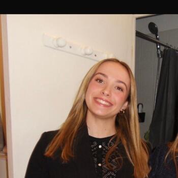 Babysitter in Ludon-Médoc: Alix