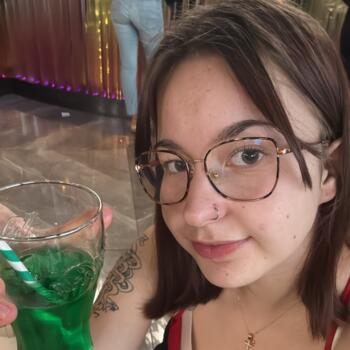 Babysitter in Sallèdes: Eva