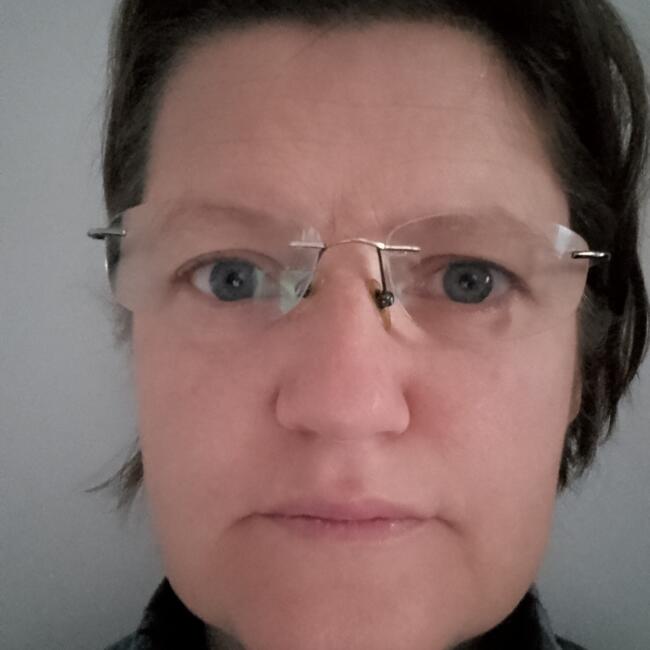 Bonă în Ploiești: Luminita