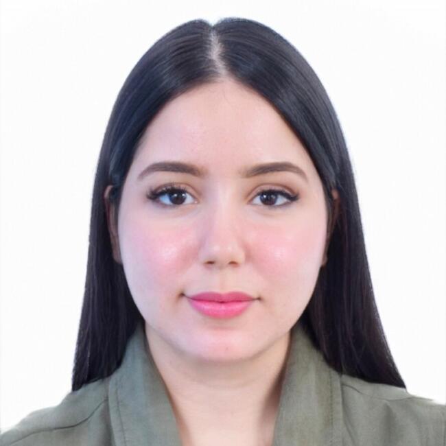 Gardienne à Longueuil: Oumayma