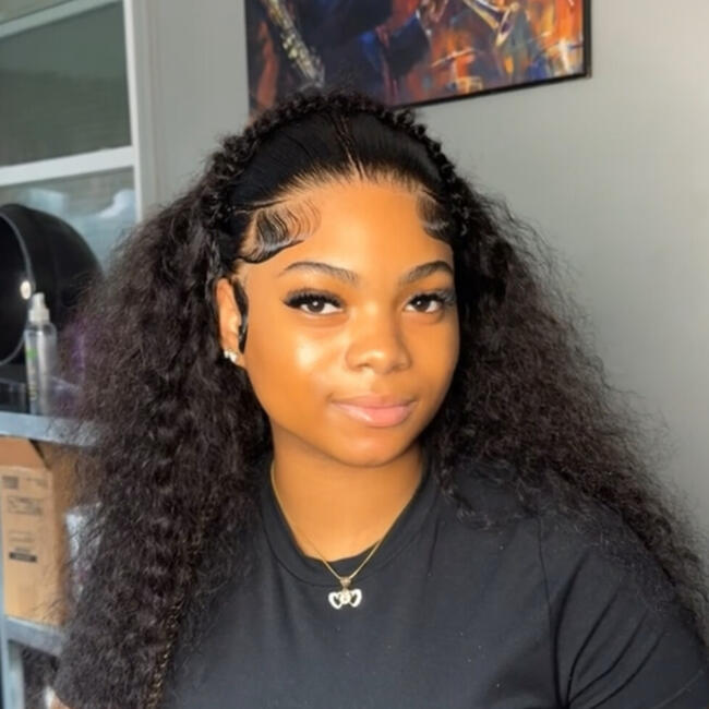 Babysitter in Windsor: Hailey