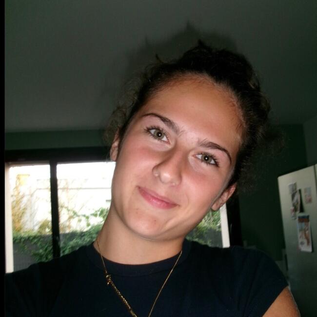 Babysitter in Castelnau-le-Lez: Louise