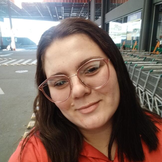 Babysitter in Betim: Rayana