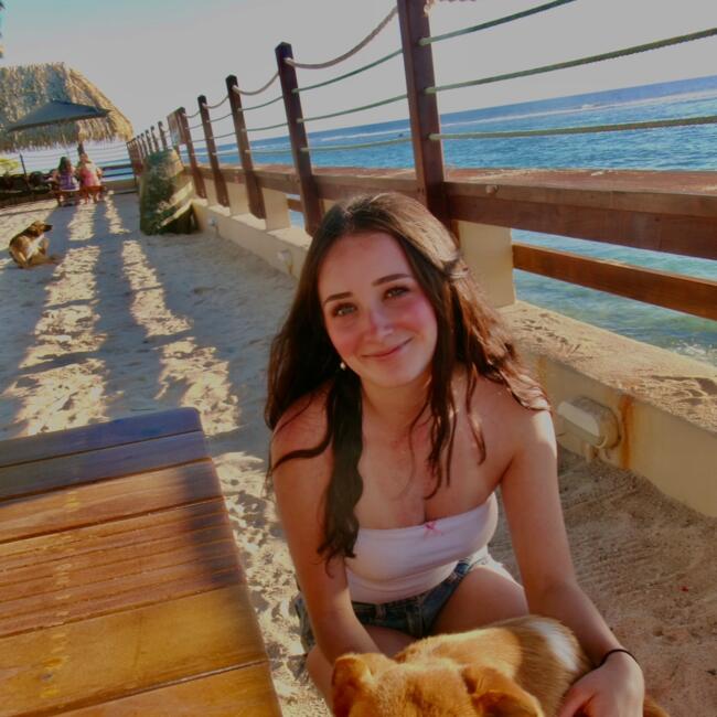 Babysitter in Timaru: Lucy