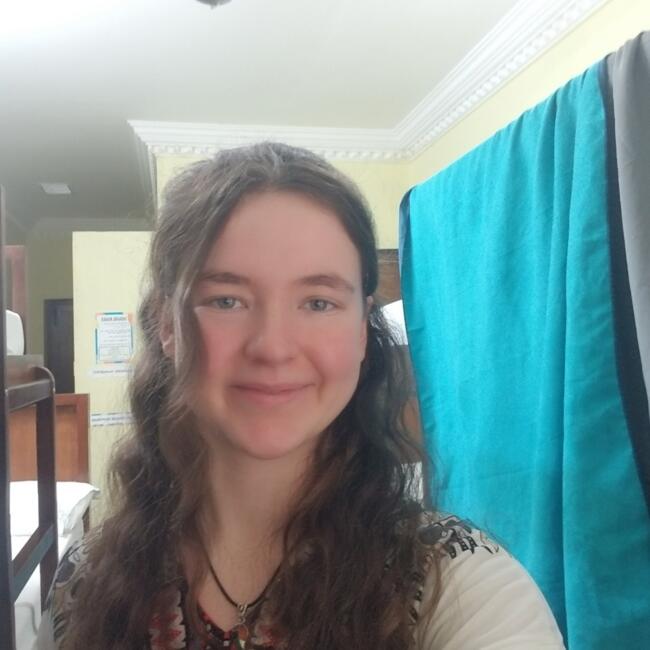 Babysitter in Saint-Mathieu-de-Tréviers: Emma