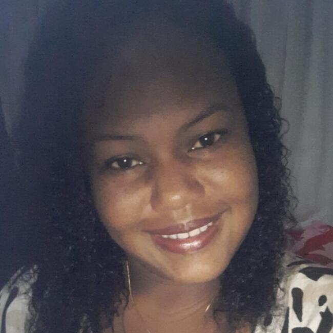 Babysitter in Macaé: Juliana