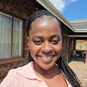 Babysitter in Pretoria: Sinethemba