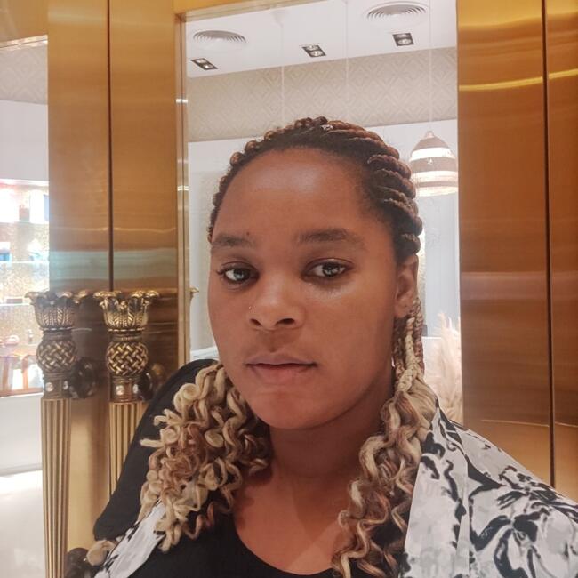 Babysitter in Abu Dhabi: Penina
