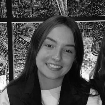 Babysitter in Geelong: Emilie