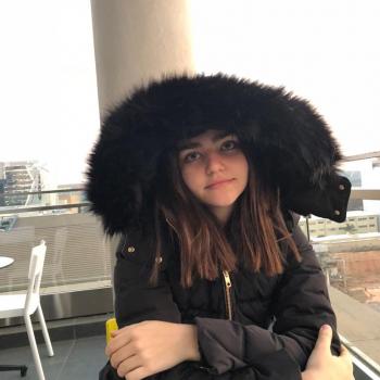 Babysitter in Cascais: Erin