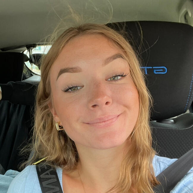 Babysitter in Orléans: Zoé