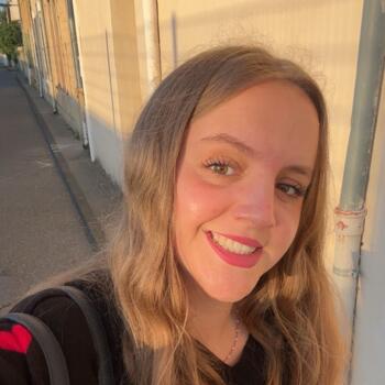 Babysitter in Eyguières: Justine