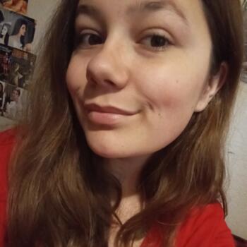 Babysitter in Ithaca (Michigan): Cora