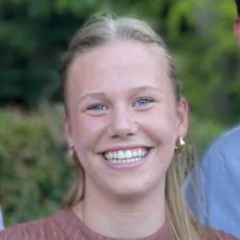 Babysitter in Nantes: Ines