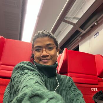 Babysitter in Maria Enzersdorf: Mia