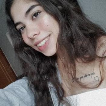Emprego de babá em Brasília: emprego de babá Raíssa de